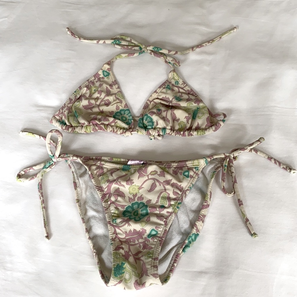 String Bikini - image 1